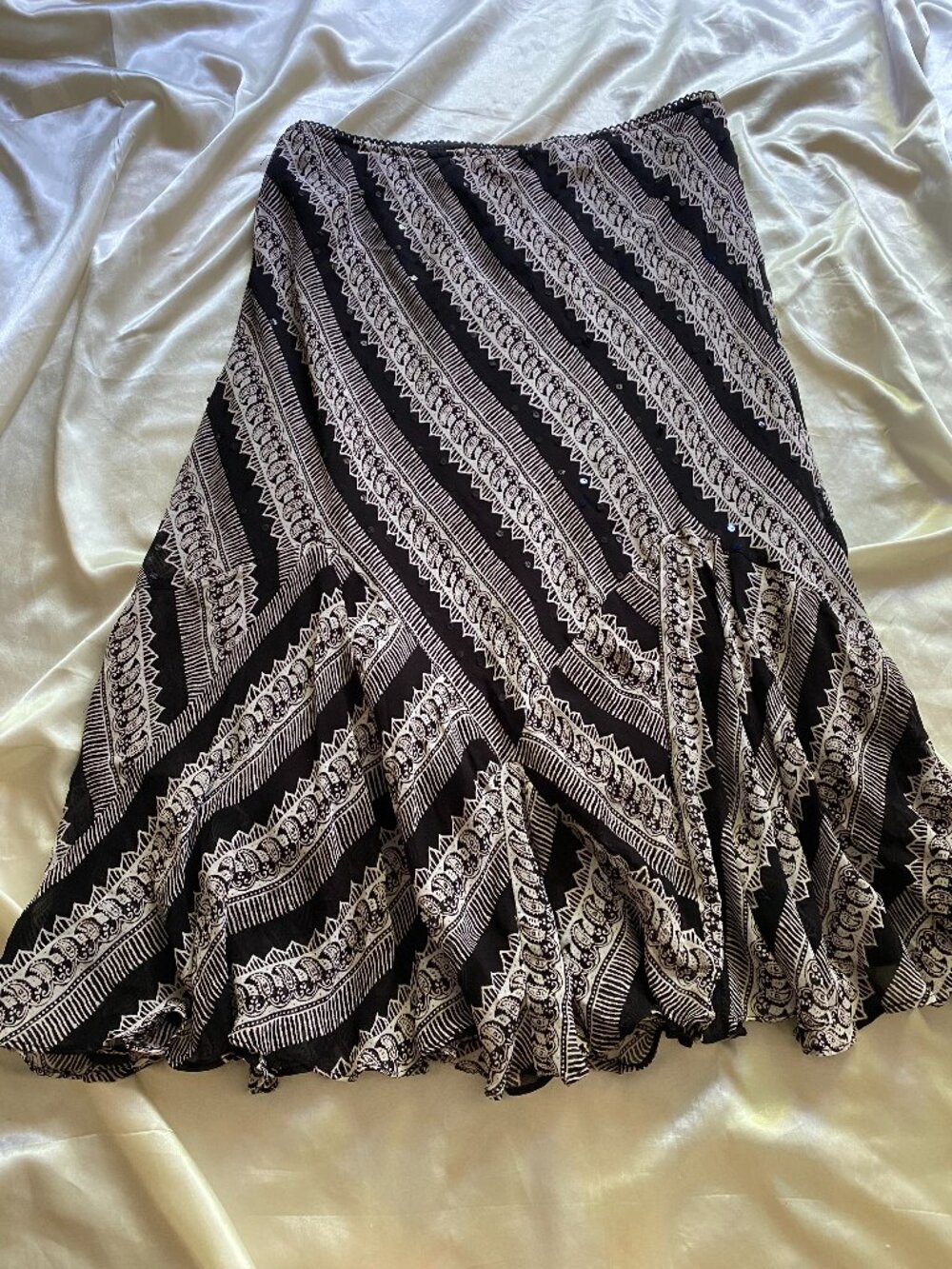 Vintage y2k Black White Paisley Sequin Midi Skirt Boho Fairy Grunge Petite Large